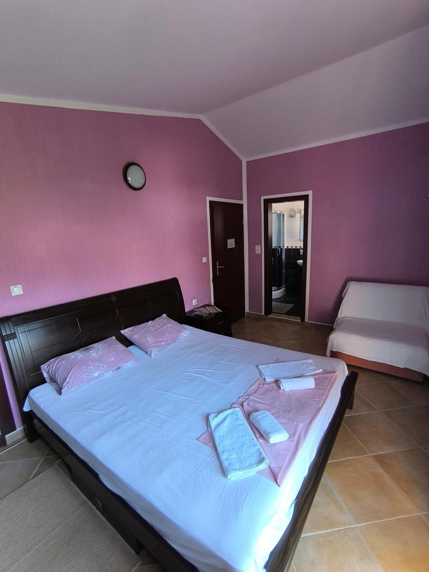 Guesthouse Lautasevic Petrovac Zewnętrze zdjęcie
