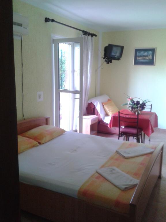Guesthouse Lautasevic Petrovac Zewnętrze zdjęcie