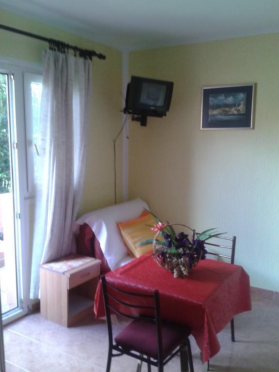Guesthouse Lautasevic Petrovac Zewnętrze zdjęcie
