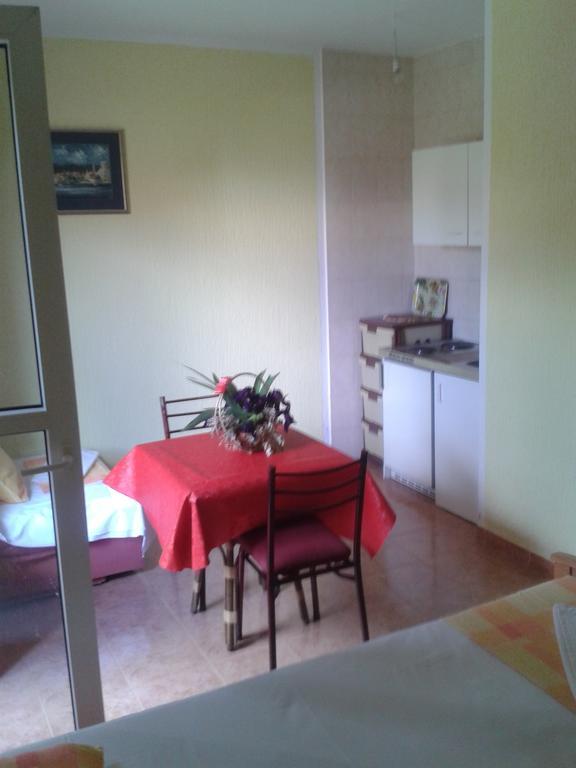 Guesthouse Lautasevic Petrovac Zewnętrze zdjęcie